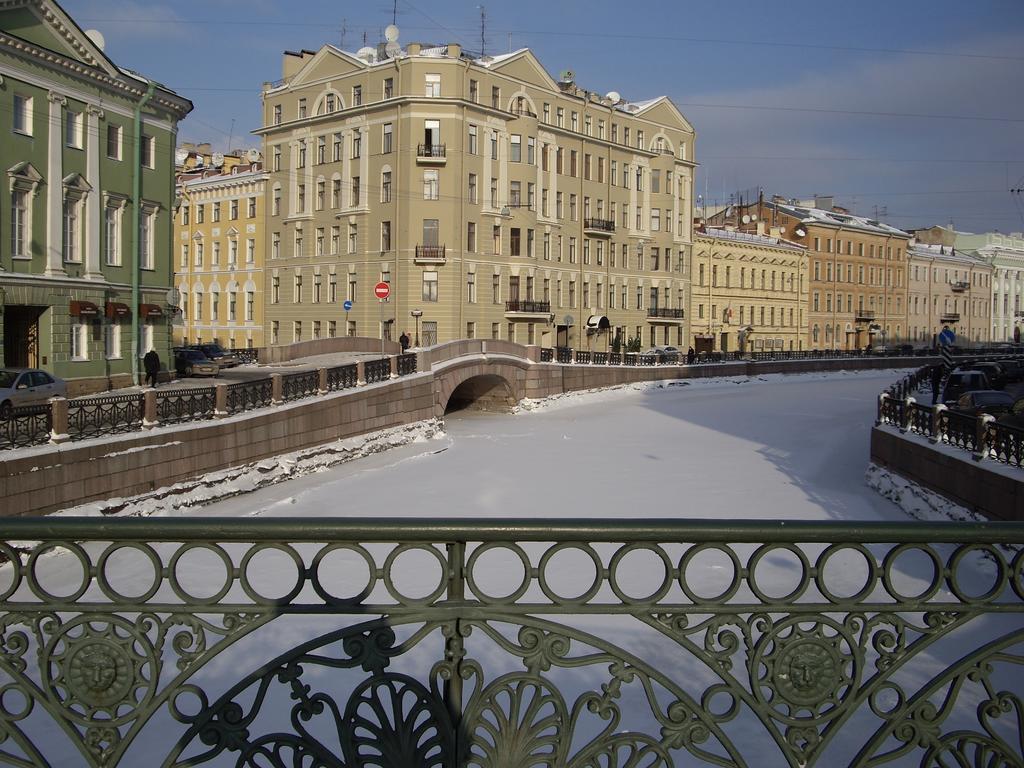 Ferienwohnung Mansarda Near Hermitage Sankt Petersburg Exterior foto